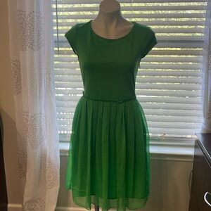 THE LIMITED MIXED MEDIA SHORT SLEEVE GREEN DRESS